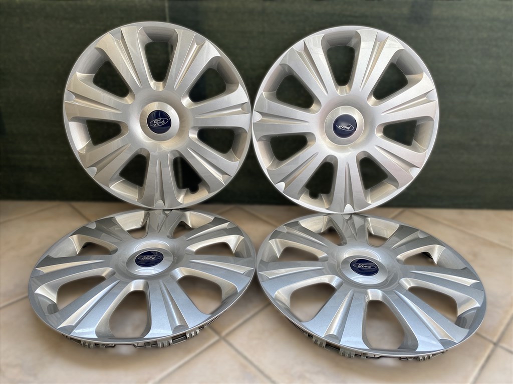 Ford 16" acélfelnik, TPMS szenzorokkal, dísztárcsákkal 4. kép