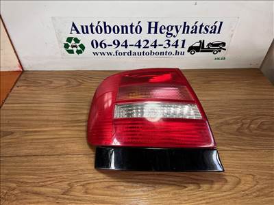Audi A4 1.8T Avant bal hátsó lámpa  289901