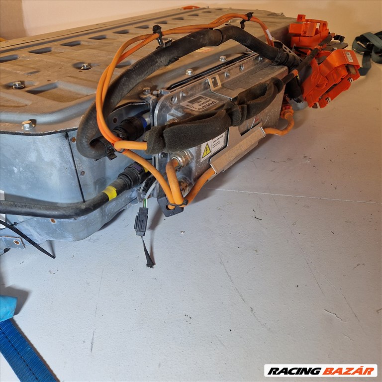 Volvo V60 I (155) D6 2.4 Diesel Plug-in-Hybrid 280 LE hybrid akkumulátor (HV akkumulátor) 31419205 30659929 3. kép