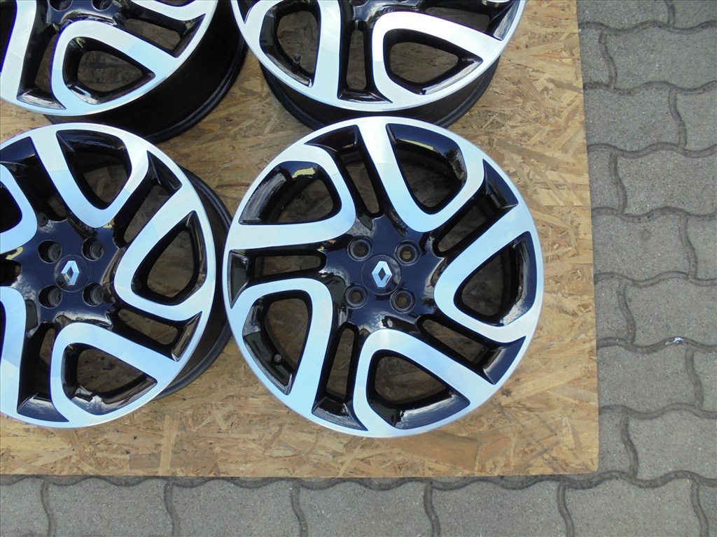 17-es 4 x 100-as Újszerű gyári Renault szenzoros alufelni eladó 5. kép