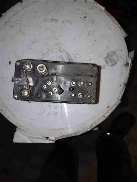 Mercedes W124 Izzítórelé 0055454532 2. kép