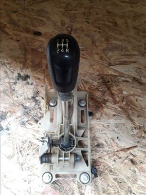 Volvo V50 Váltó Kulissza 81 28 203 061