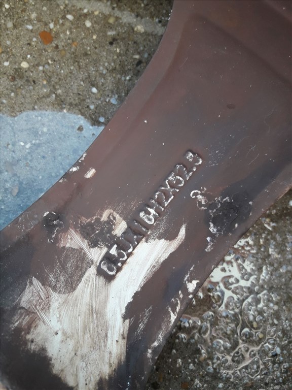 Volvo V50 <p>Gyáriszám:<br>VOLVO K201</p><p>Felni méret: 16"</p><p>Furatszám: 5</p><p>Osztókör: 108.0</p><p>ET szám: D22FA</p><p>Állapot: Normál</p><p>Érdeklõdéskor hivatkozzon erre: KIN-40077</p><p>Bármire van szüksége hívjon bizalommal!<br>Kizárólag munkaidõben hétfõtõl - péntekig 8-12 13-16 óráig!<br>Alkatrészek széles választékban!<br>Hivatalos Regisztrált Autobontó Kecel!<br>Vásároljon Megbízható Helyrõl Beszerelési Garanciával Profiktól!</p> 55000 6. kép