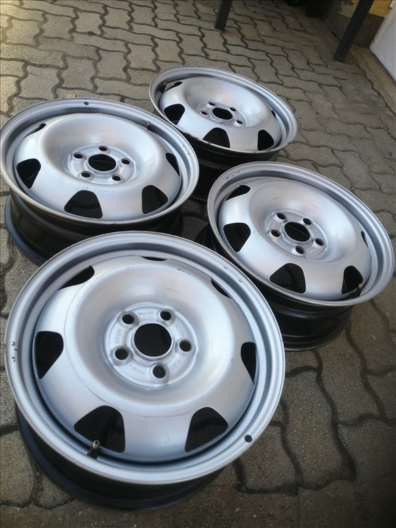 5x120 VW T5, T6, Transporter, Multivan, Caravelle 17" gyári lemezfelni   1. kép