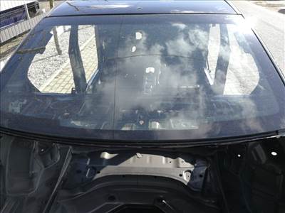 Mercedes-Benz c-osztály w204 4 ajtós hátsó szélvédő