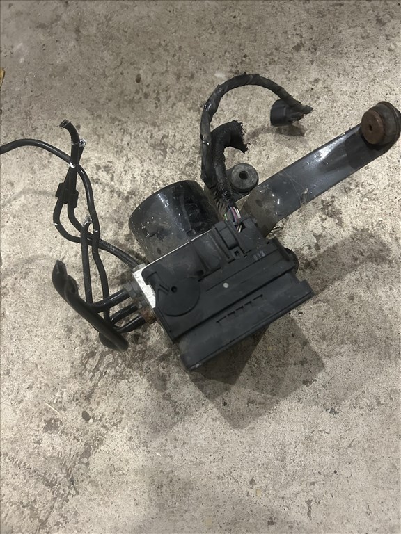 Ford Kuga Mk1 ABS kocka  2. kép