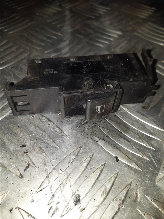 BMW 320D E46 Jobb Elsõ Ablakemelõ Kapcsoló 6 902 176 1. kép