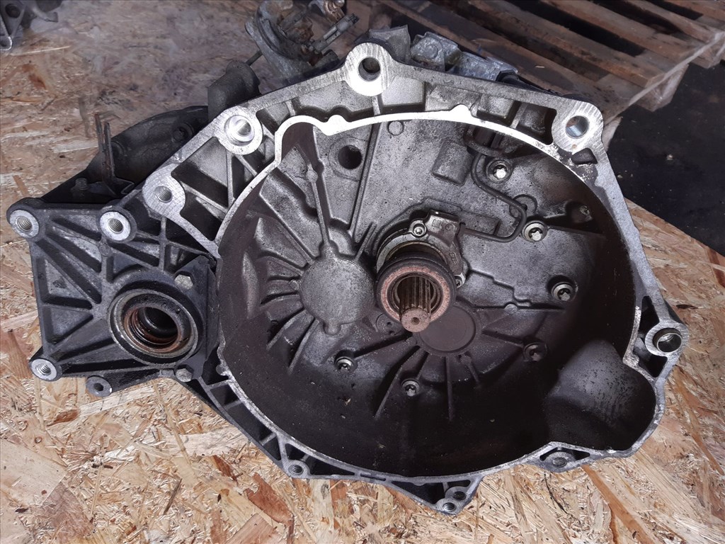 Opel Zafira A F23 Váltó 1. kép