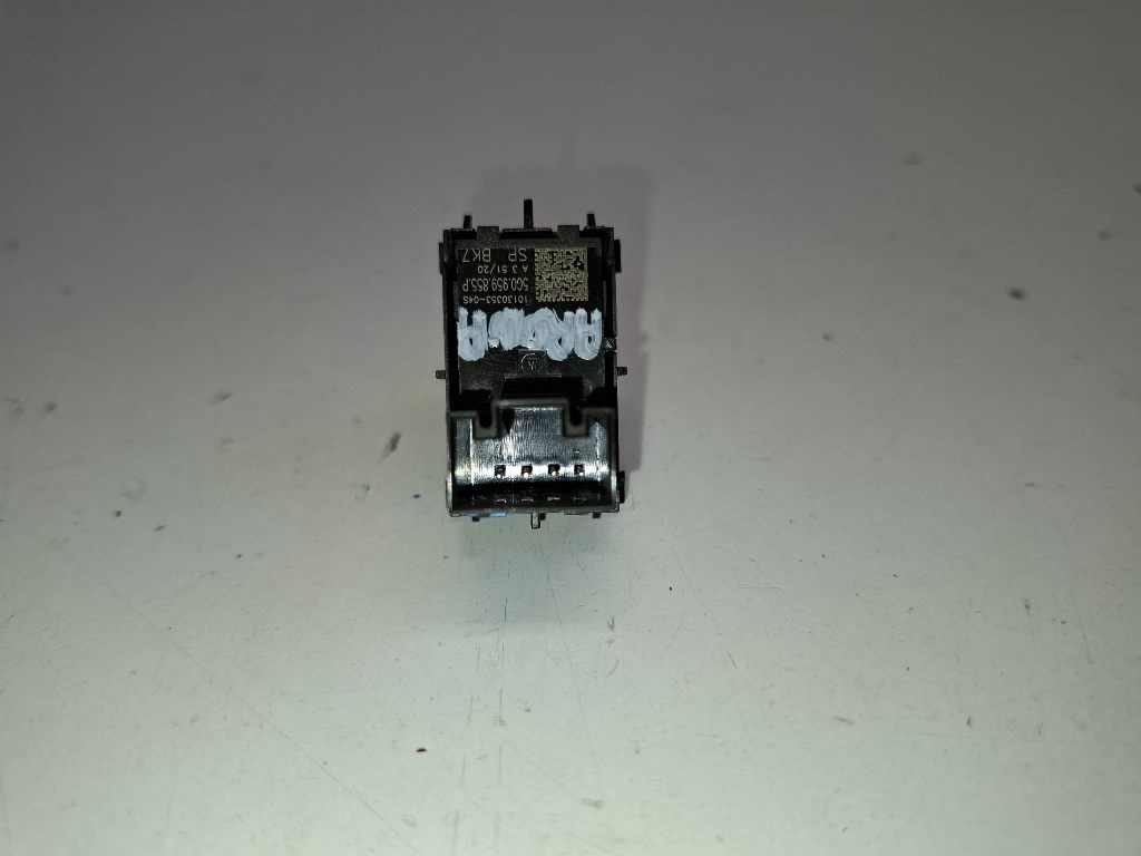 Seat Arona jobb elsõ ablakemelõ kapcsoló 5G0959855P 3. kép