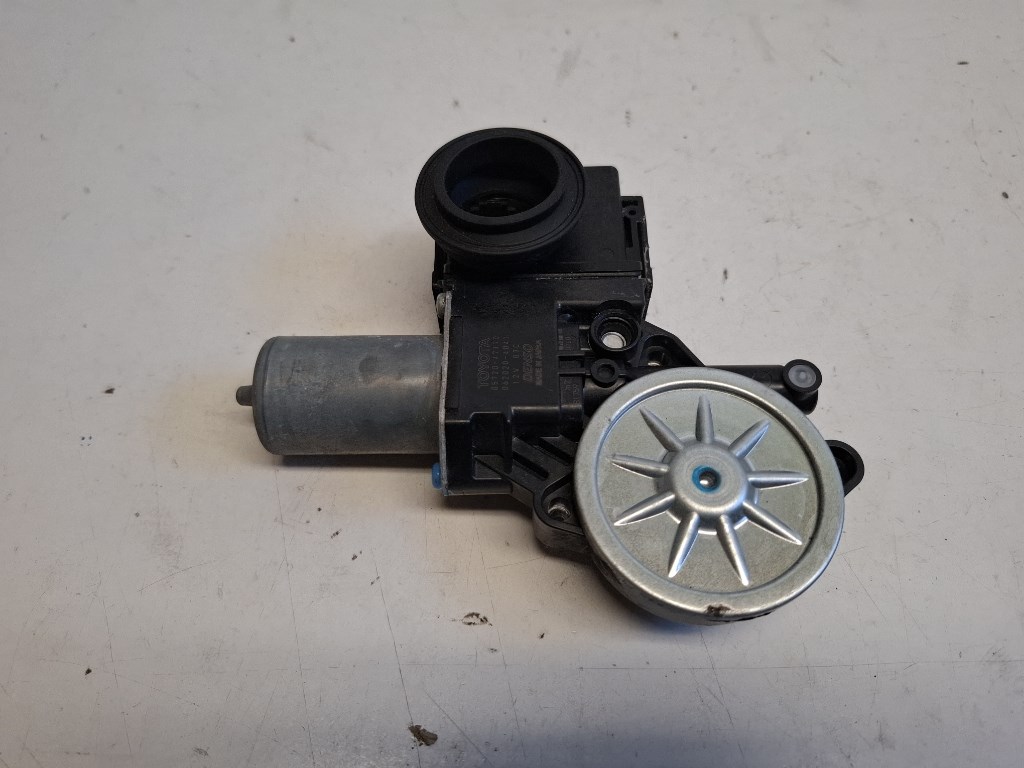 Toyota Prius Plus bal hátsó ablakemelõ motor 8572047170 0620204041 2. kép