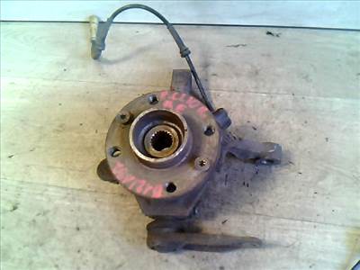 RENAULT CLIO 98-01 Csonkállvány kerékaggyal bal első