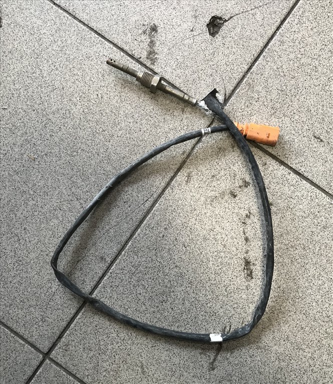 Volkswagen Golf V kipufogógáz hőmérséklet érzékelő 03l906088cc 1. kép