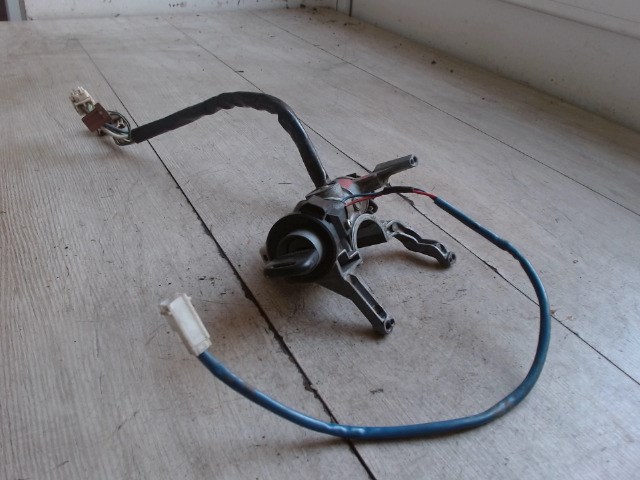 SUZUKI SWIFT 96-05 Gyújtáskapcsoló 1. kép