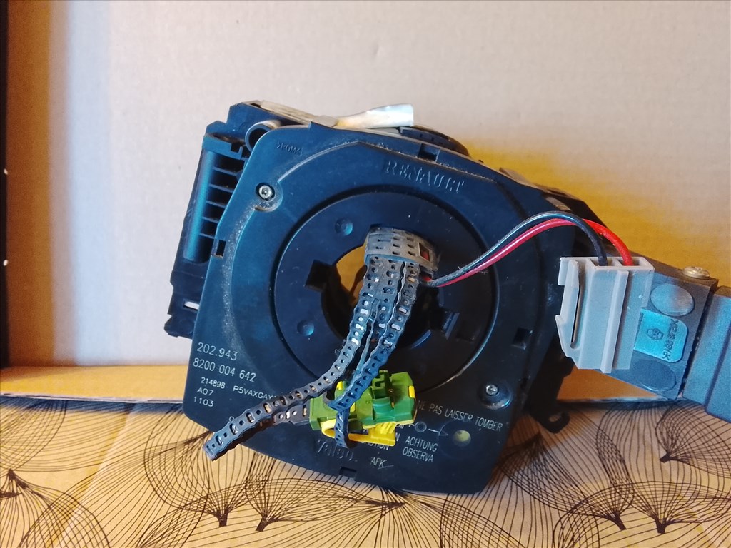 Renault Laguna II légzsák átvezető  8200004642 1. kép