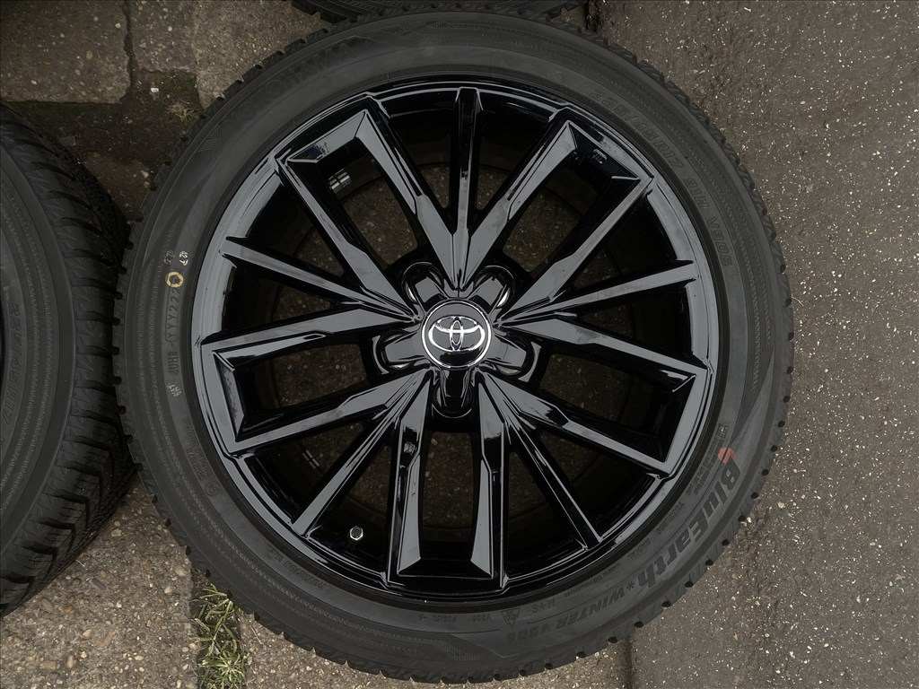 4db gyári 17″ Toyota Corolla új szerelt kerék. (3758081) 2. kép
