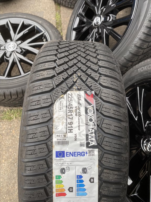 4db gyári 17″ Toyota Corolla új szerelt kerék. (3758081) 3. kép