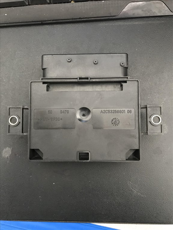 Audi A6 (C7 - 4G) kézifék vezérlő 4h0907801f 2. kép