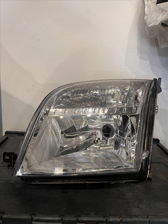 Ford Fusion bal első bal első fényszóró  1. kép