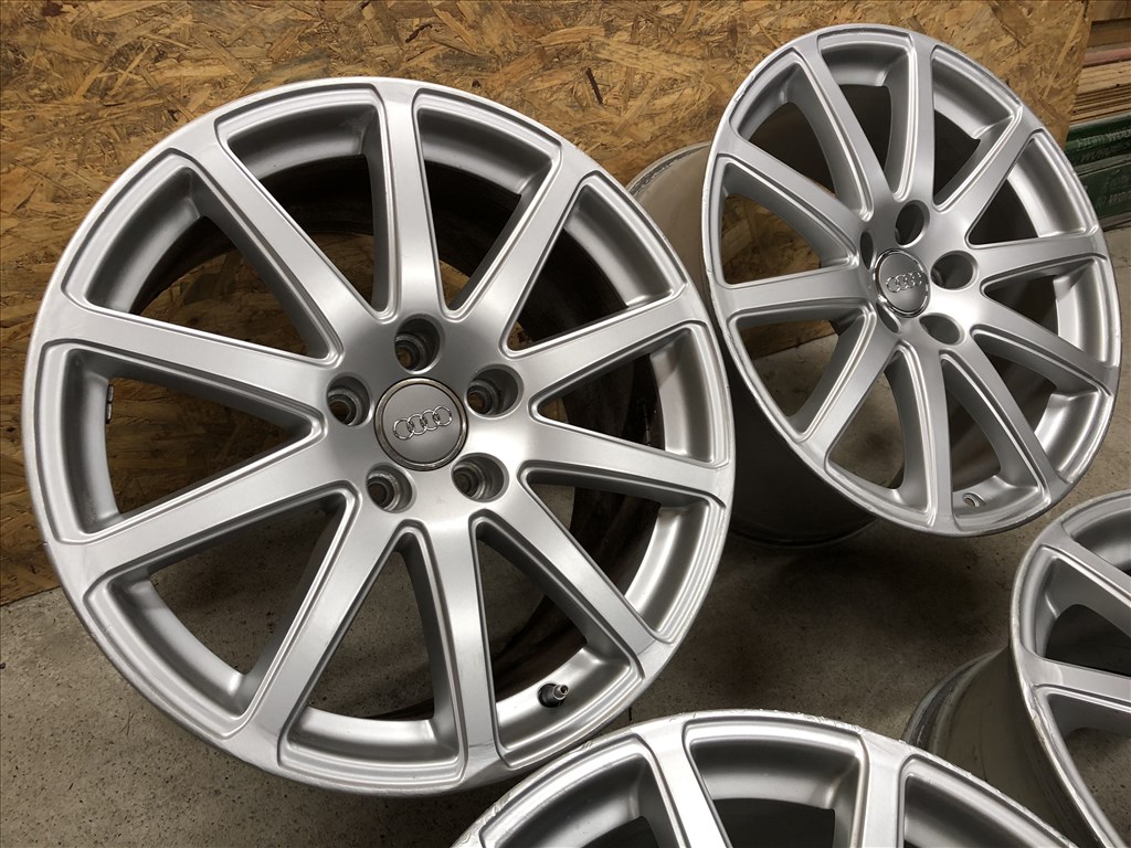 18 colos Audi alufelni gyári TT 18 col 4. kép