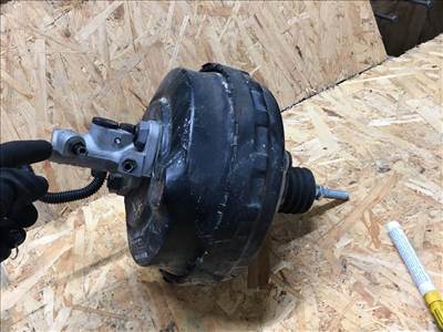 Audi A4 (B6/B7) főfékhenger  8e0612105n