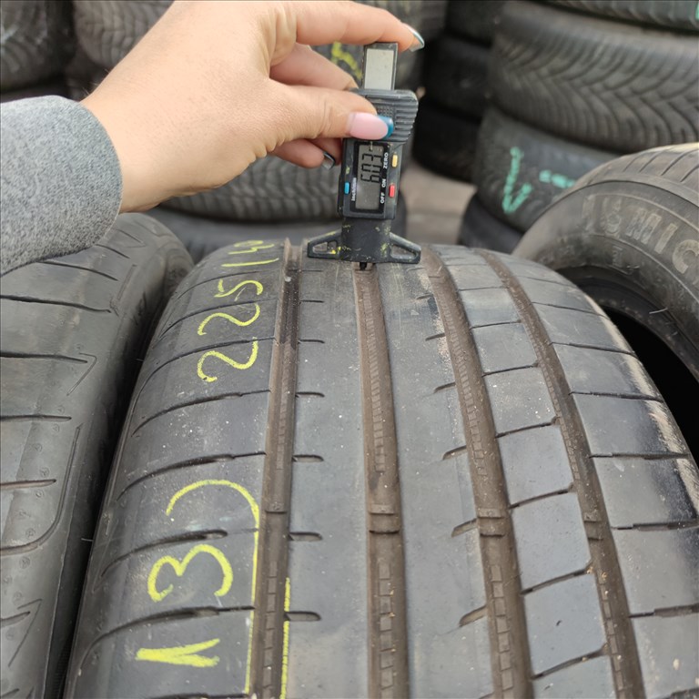  225/40 R19 Goodyear nyári gumi 33000ft a 2db/313/ 2. kép