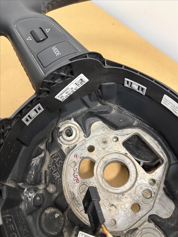 Audi A4/A6 Bőr multikormány 4F0419091 4f0419091db 2. kép