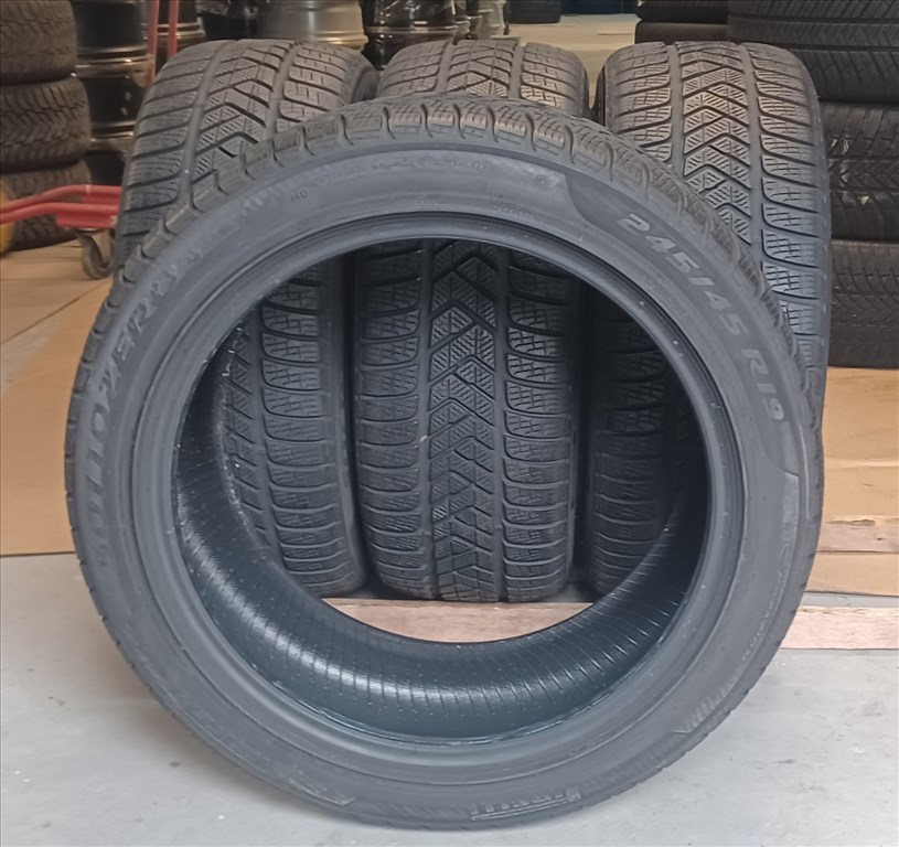 Pirelli Sottozero3 Winter MO 245/45 R19 téli gumik 4db.6-7mm 6. kép
