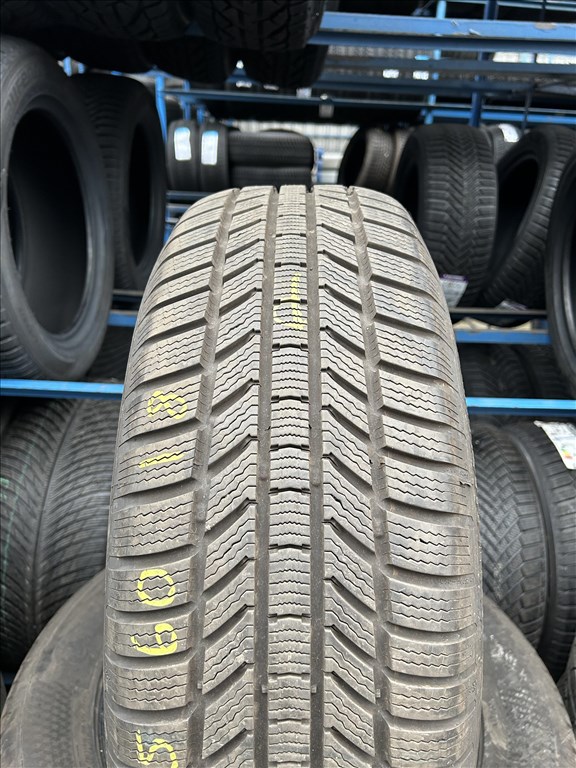 4db 235/60×18″ Continental téli gumiabroncs. (3751761) 2. kép