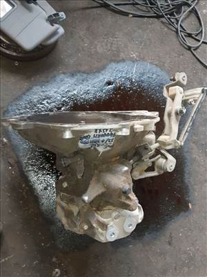 Opel Corsa C F13 C394 Váltó