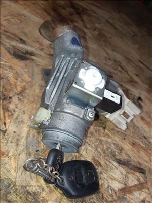 Toyota Yaris 05-10 Gyújtáskapcsoló