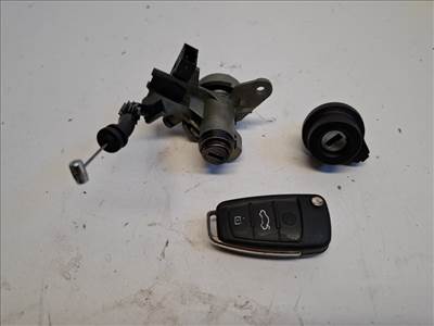 Audi A4 4 ajtós (8E B7) zárgarnitúra motorvezérlő nélkül