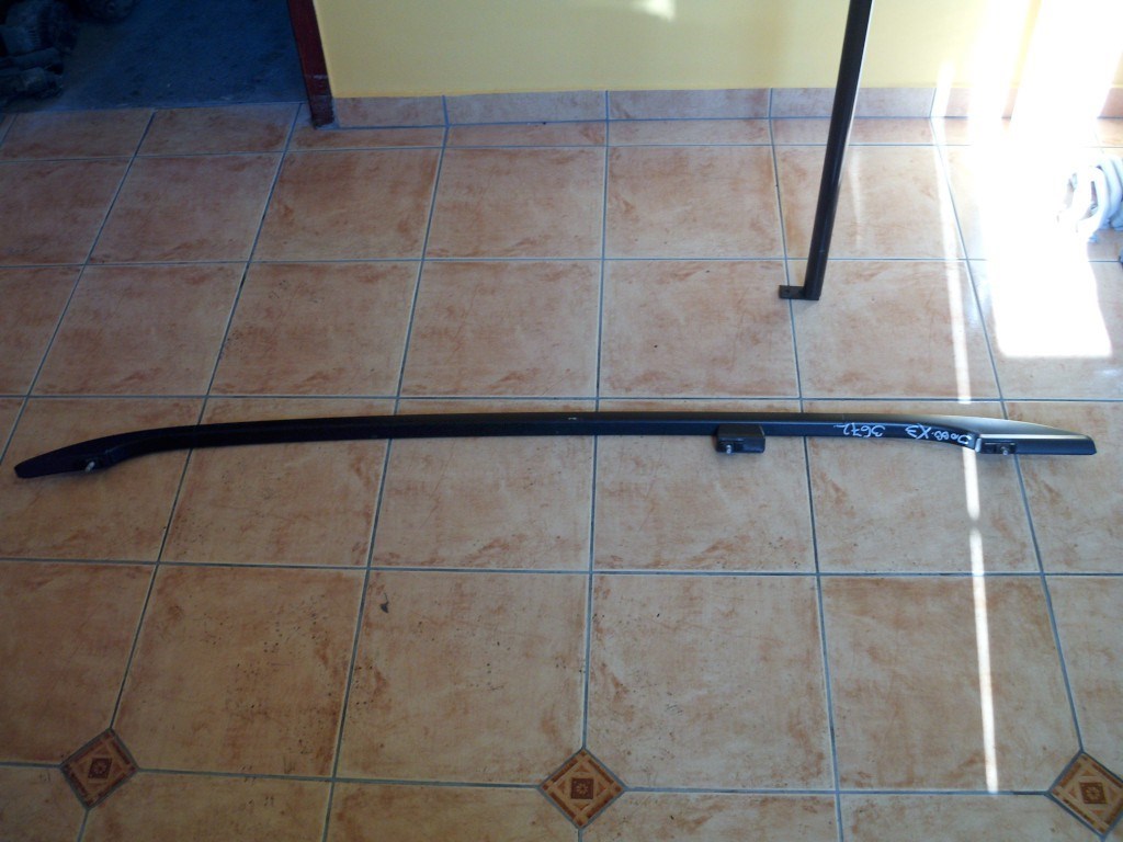 Bmw X3 (E83) jobb tetõcsomagtartó 51137052538 1. kép