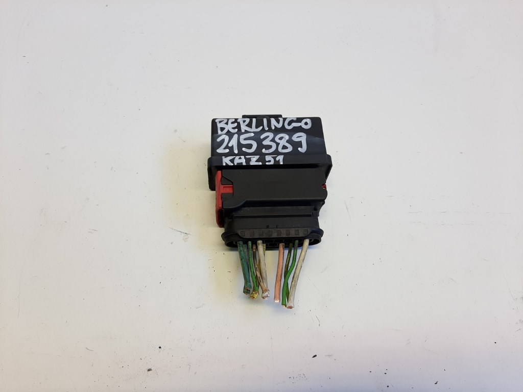 Citroen Berlingo  üzemanyagpumpa relé 240107 1. kép