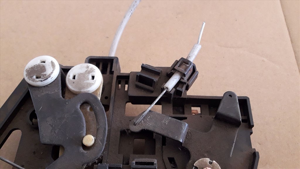 Opel Frontera A Fûtéskapcsoló 2. kép