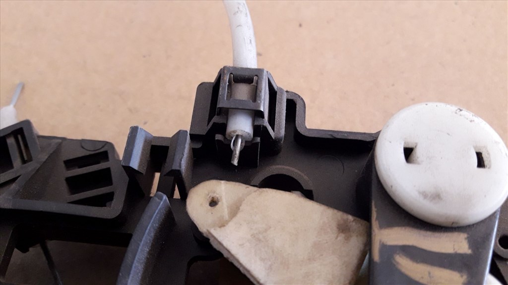 Opel Frontera A Fûtéskapcsoló 4. kép