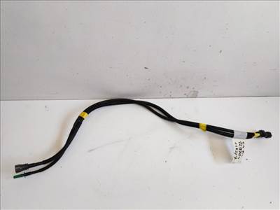 Citroen C4 picasso  üzemanyagcső