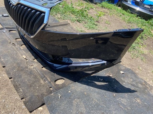 Skoda Fabia III Első lökhárító 1270 6v0807221f 3. kép