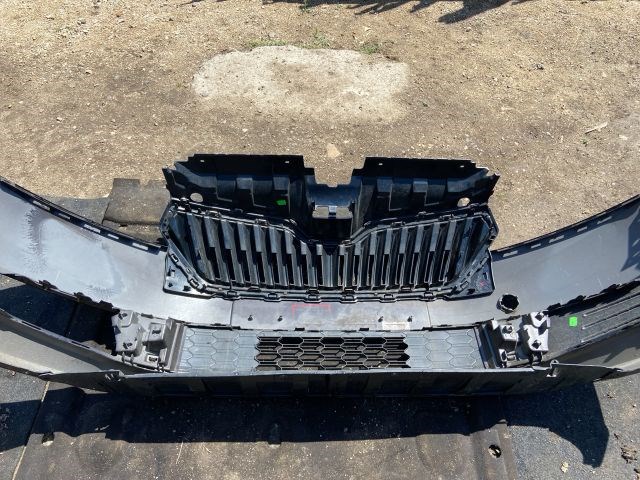 Skoda Fabia III Első lökhárító 1270 6v0807221f 8. kép