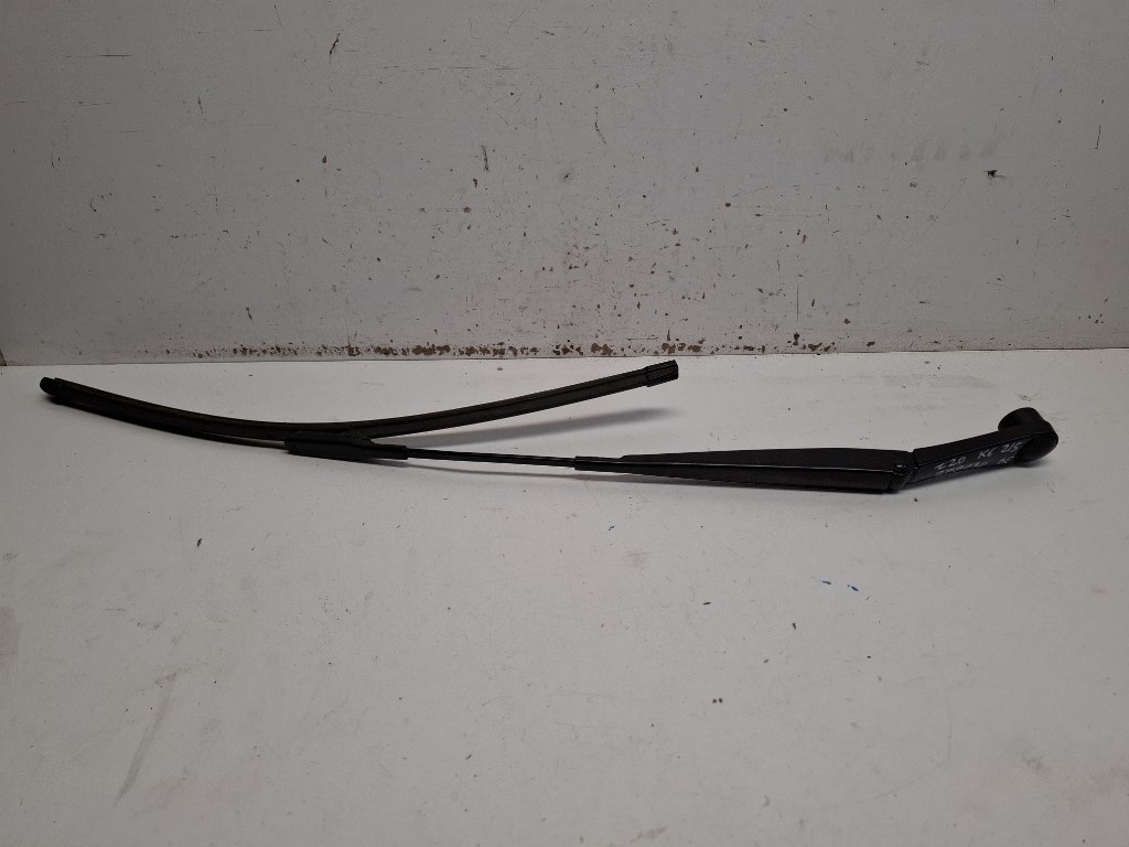 Hyundai I 20 (BC3/BI3) bal elsõ ablaktörlõ kar 98310Q0000 1. kép