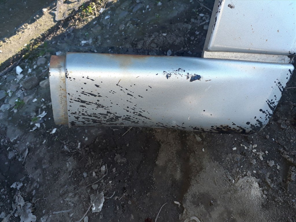 Suzuki Grand Vitara -05 Jobb Elsõ Sárvédõ Szélesítés 2. kép