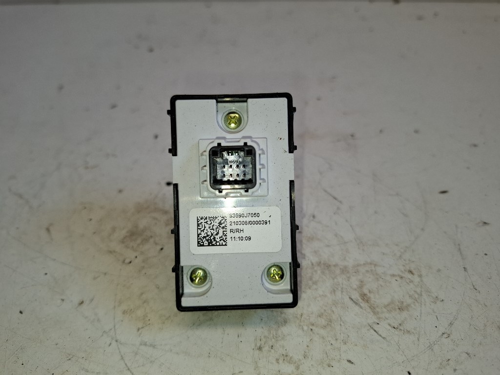 Kia X Ceed (CD) jobb hátsó ablakemelõ kapcsoló 93590J7050 3. kép