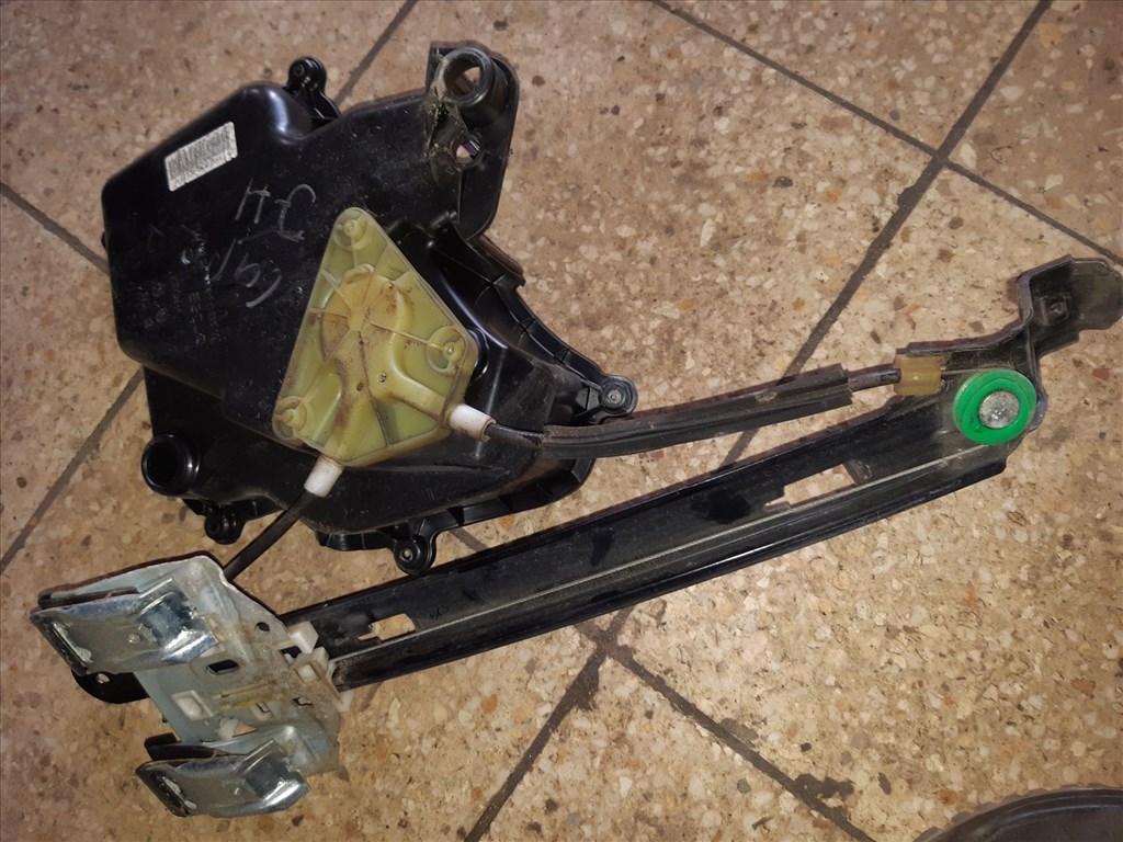 Seat Leon II Cupra Jobb Hátsó Ablakemelõ Szerkezet Elektromos 1K0 959 704 N 1. kép