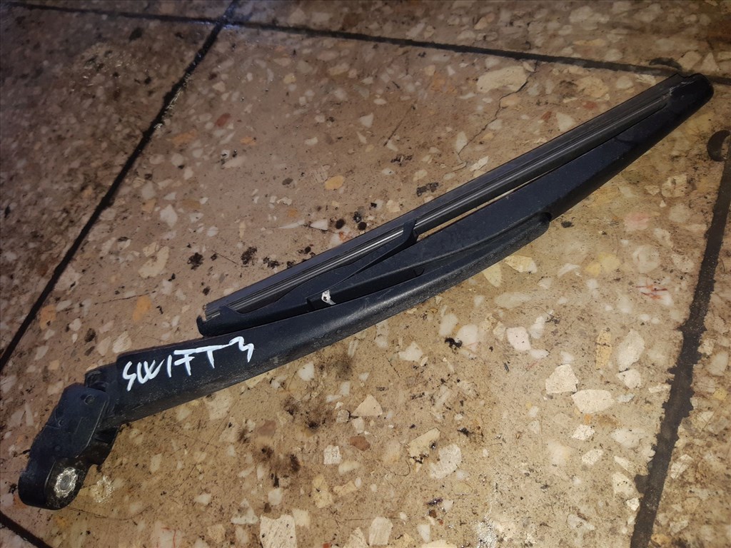 Suzuki Swift III 04-10 Hátsó Ablaktörlõ Kar 1. kép
