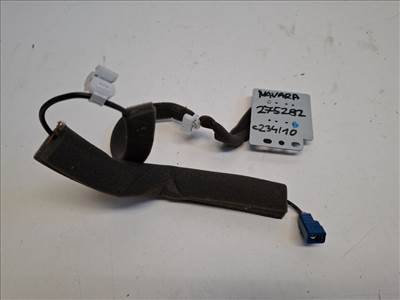 Nissan Navara  gps antenna