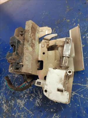 Seat Alhambra II Csomagtérajtó Zár  Központizár Motor