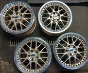 RITKA HEIDFELD by 5ZIGEN JAPAN 5x108 7,5x17 ET42 63.4 újszerű alufelnik kiváló állapotban