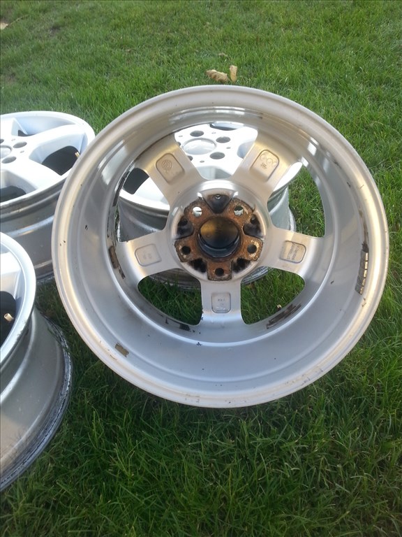  5x112 lyukosztású 7JJ 16" Mercedes E-osztály gyári alufelni 2. kép