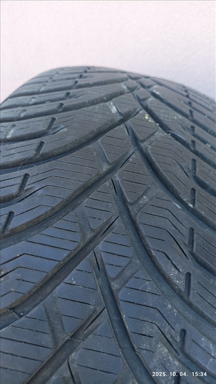 Kleber Krisalp téli 205/60R16 2db téligumi eladó 6mm 10. kép