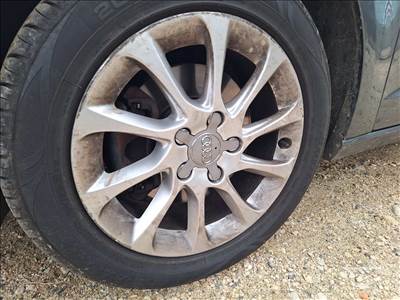 Audi A3 (8V) 4db gyári 16” alufelni 