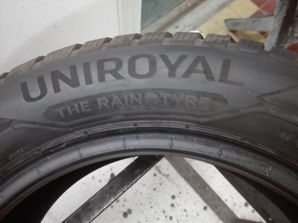 185/60R15 Uniroyal téli gumi garnitúra 185/60 r15 7. kép